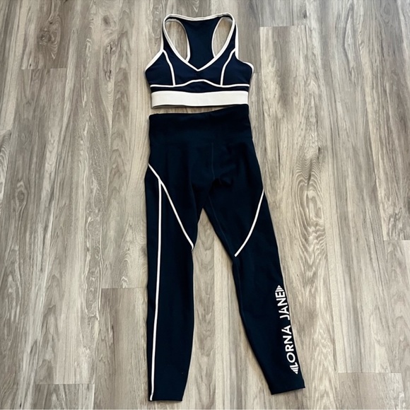 Lorna Jane sport bra & legging set - Picture 7 of 8